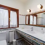 Hébergement de vacances Casa Velasco *