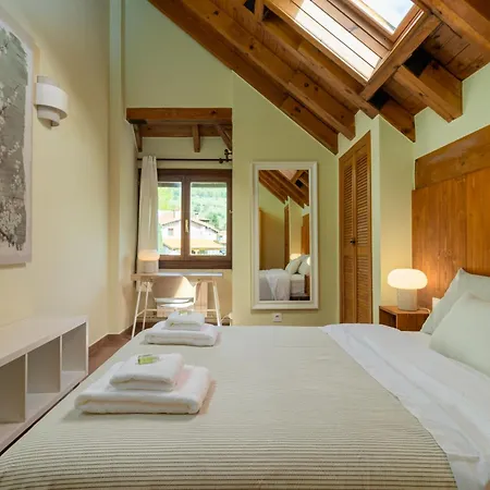 Casa Velasco * Esles