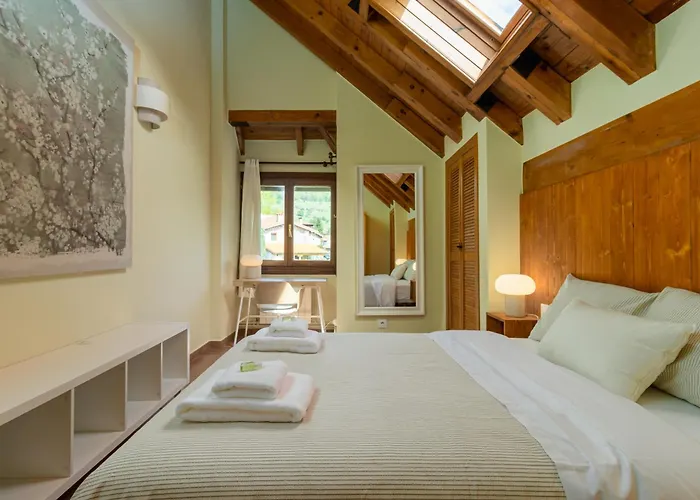 Casa Velasco * Esles