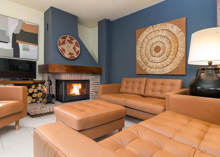 Holiday home Casa Velasco Esles